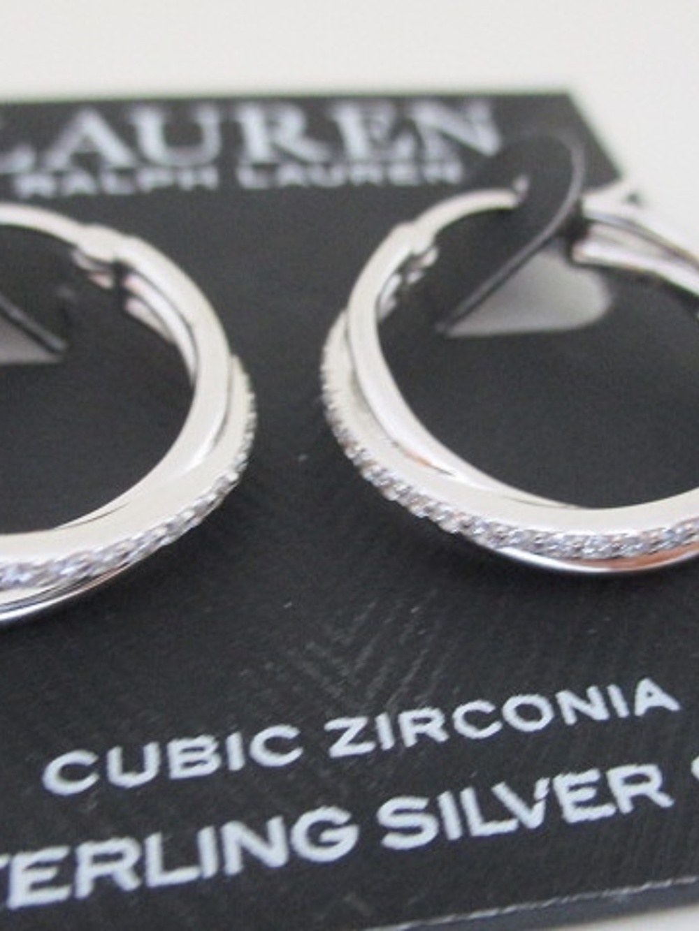 RALPH LAUREN - Pavé Crisscross Hoop Earrings in Sterling Silver - Picture 4 of 9